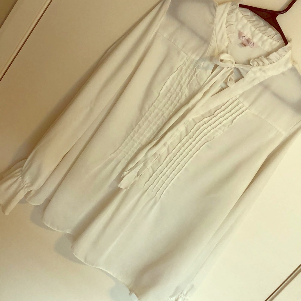 Romantic white blouse
